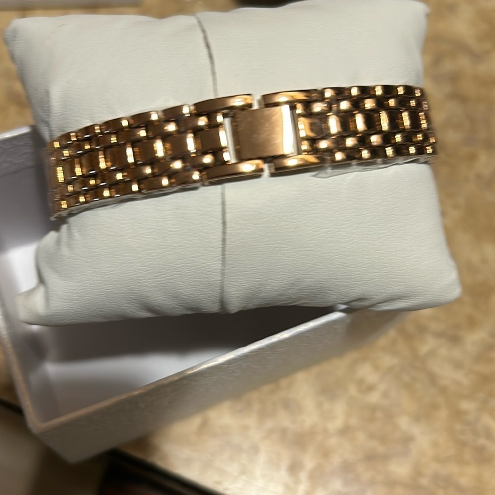 Gedi Gold Watch with Crystal Accents and Metal Link Bracelet - Picture 5 of 5